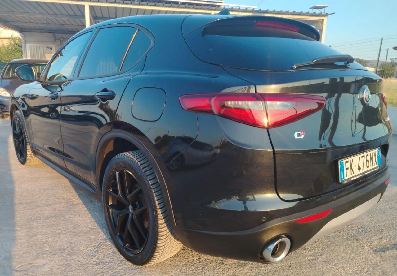 Alfa Romeo Stelvio 2.2 Turbodiesel 210 CV AT8 Q4 Executive