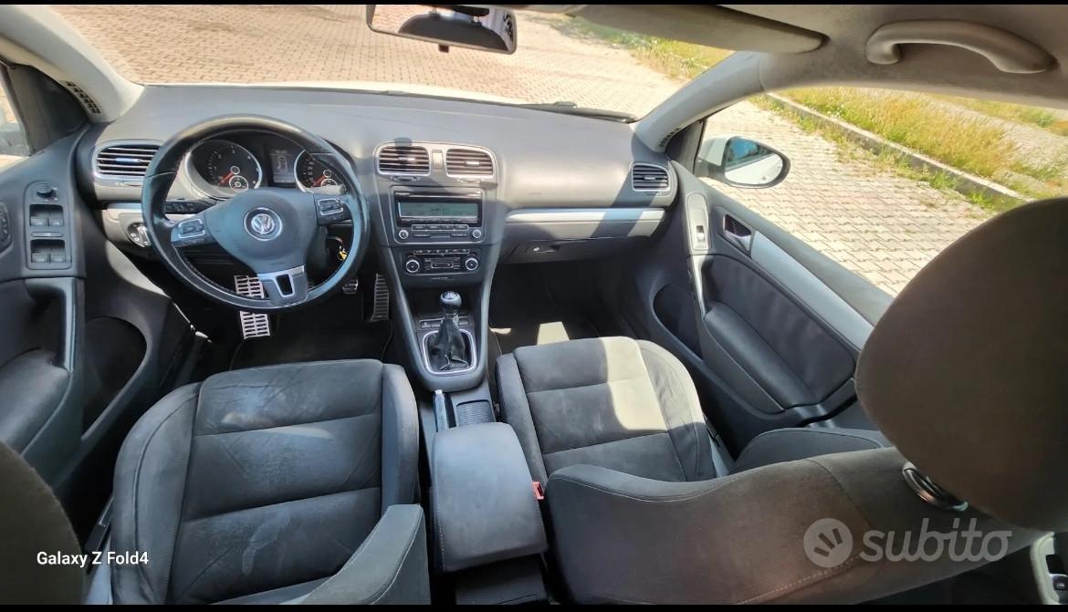 Volkswagen Golf 6 1.6 TDI 105 cv 5p. Highline