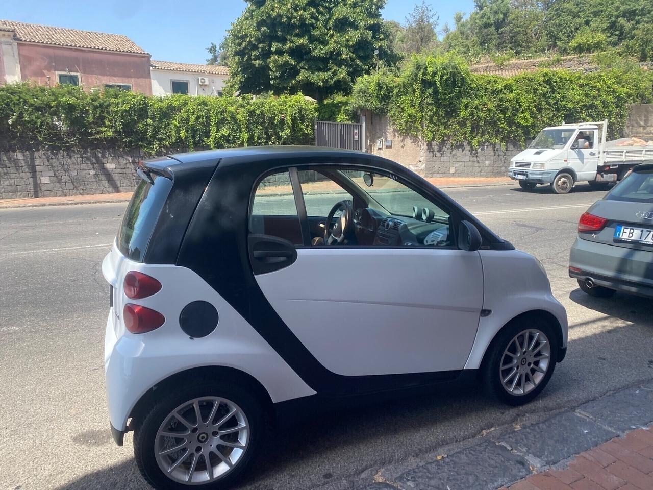 Smart ForTwo 1000 52 kW coupé passion