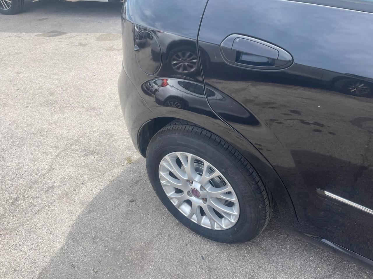 Fiat Punto Evo 1.3 Mjt 75 CV 5 porte Dynamic