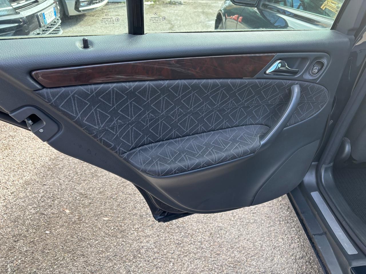 Mercedes-benz C 200 CDI cat Elegance