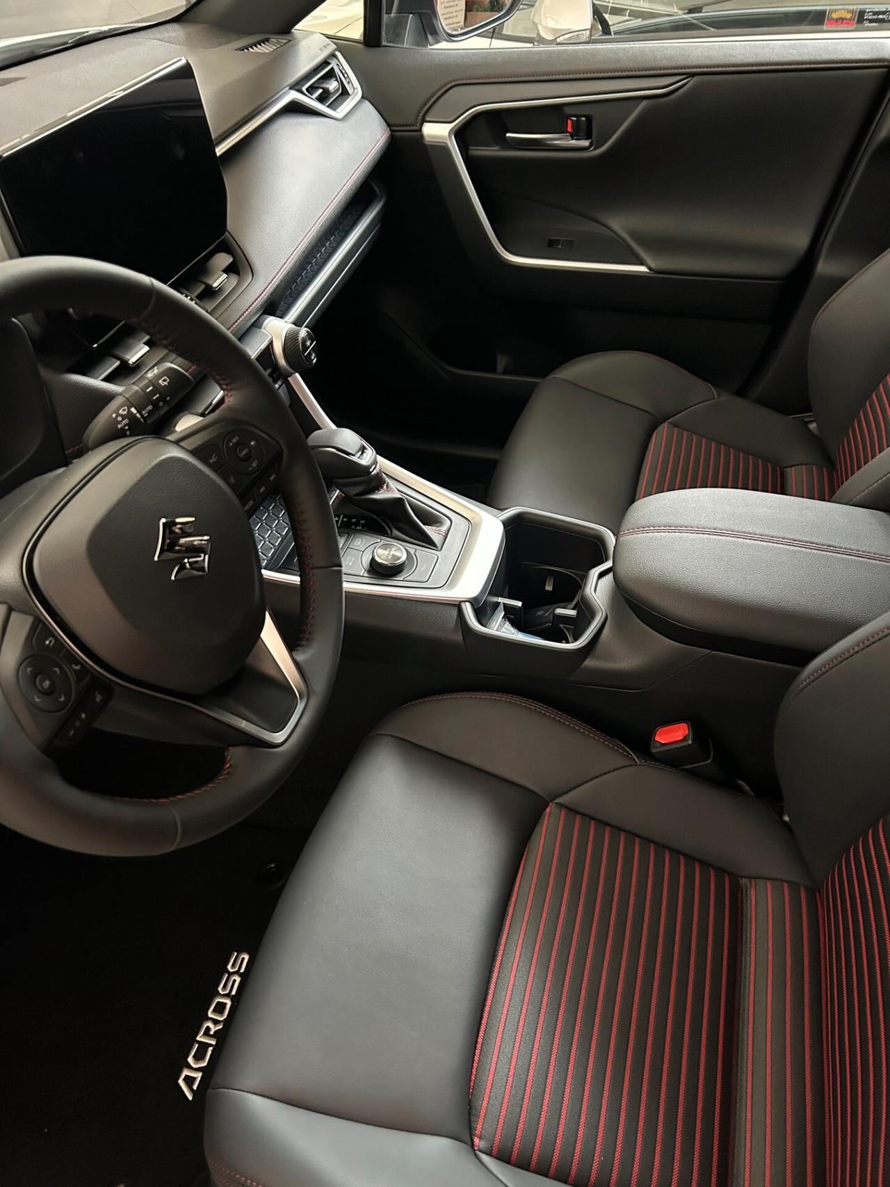 Suzuki Across 2.5 Plug-in Hybrid E-CVT 4WD Top