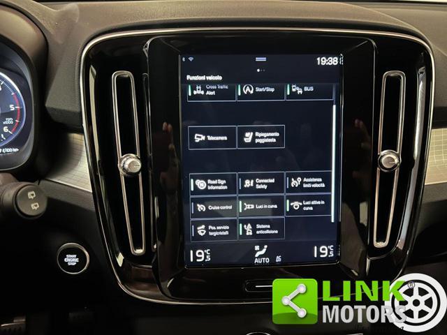 VOLVO XC40 D3 Momentum Pro - 2ANNI GARANZIA- NAVI INTELLISAFE