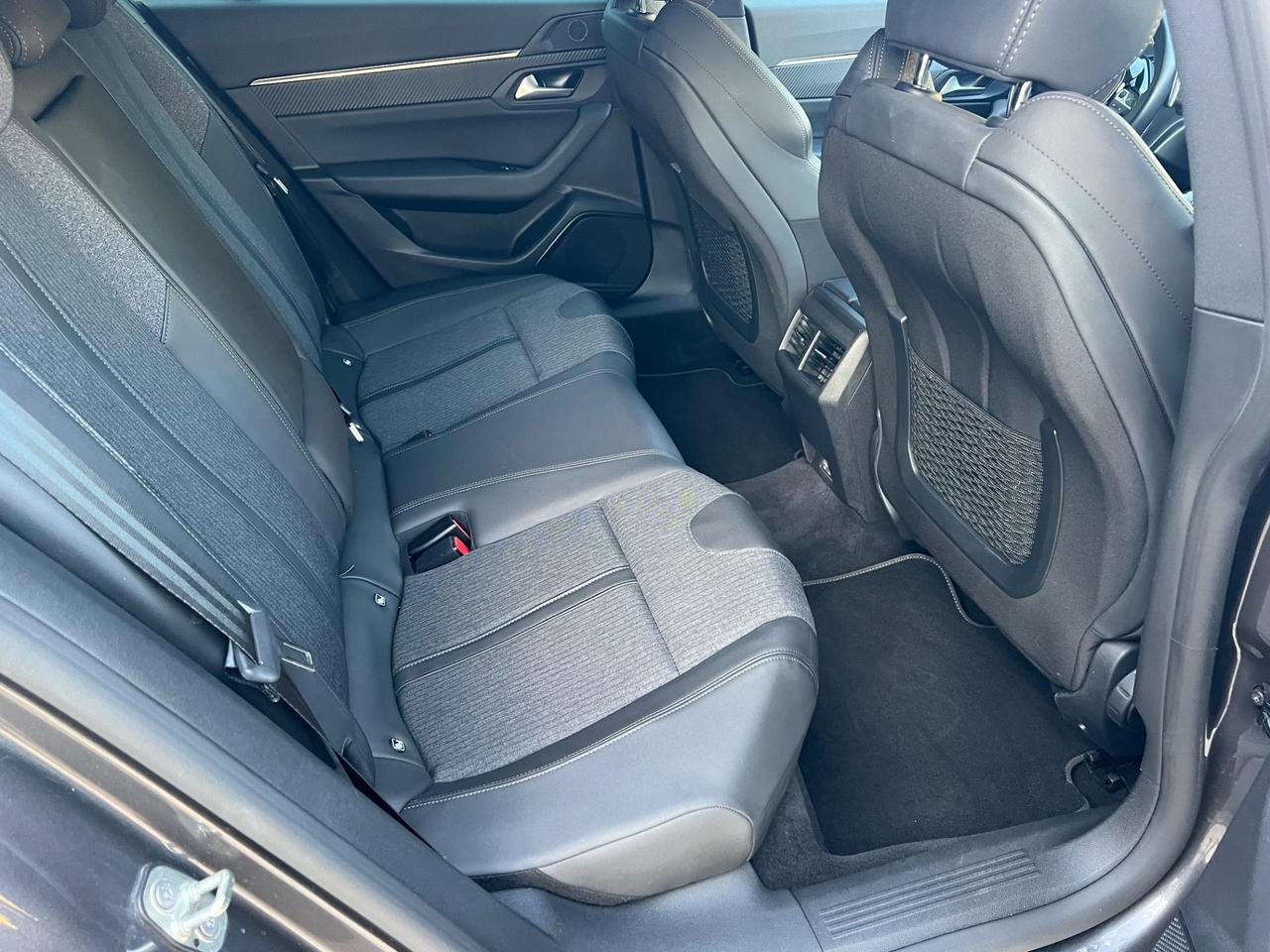 Peugeot 508 Plug-in Hybrid 225 e-EAT8 Allure