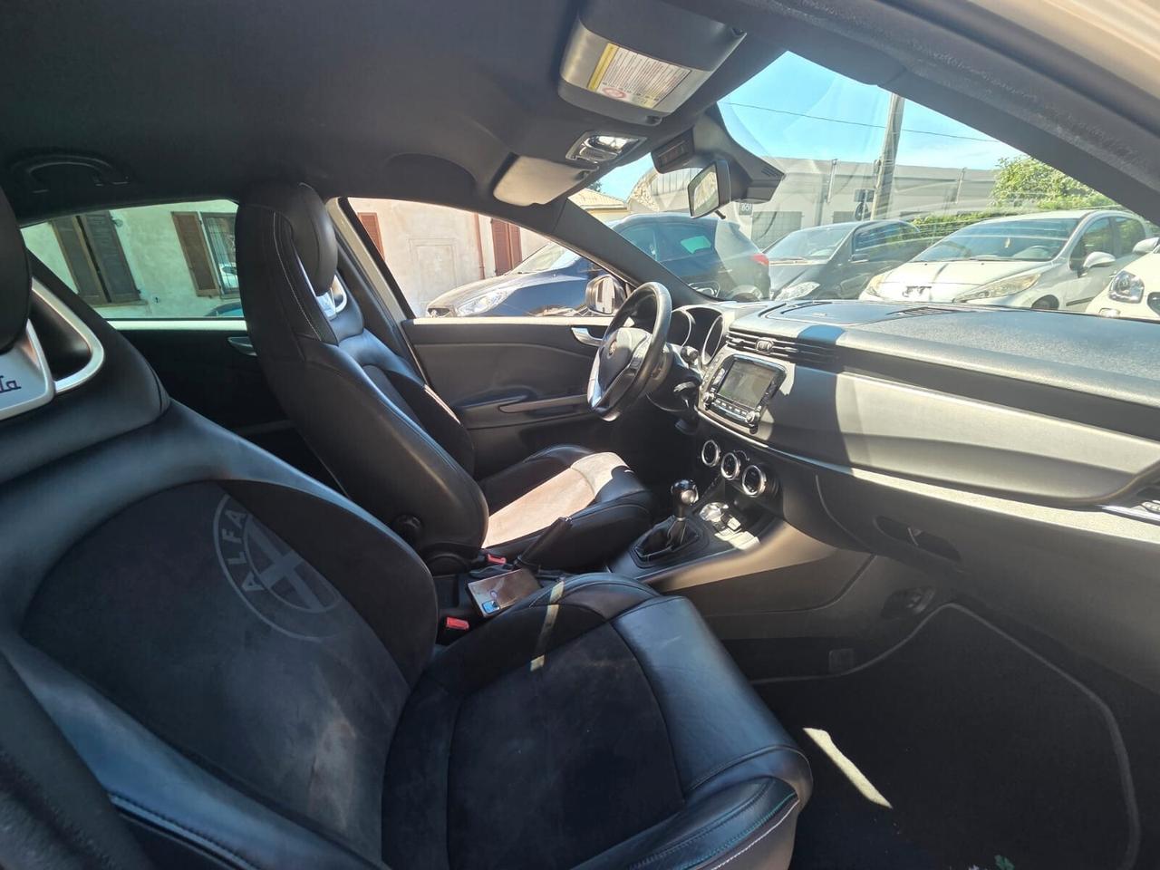 Alfa Romeo Giulietta 1750 Turbo TCT Quadrifoglio Verde