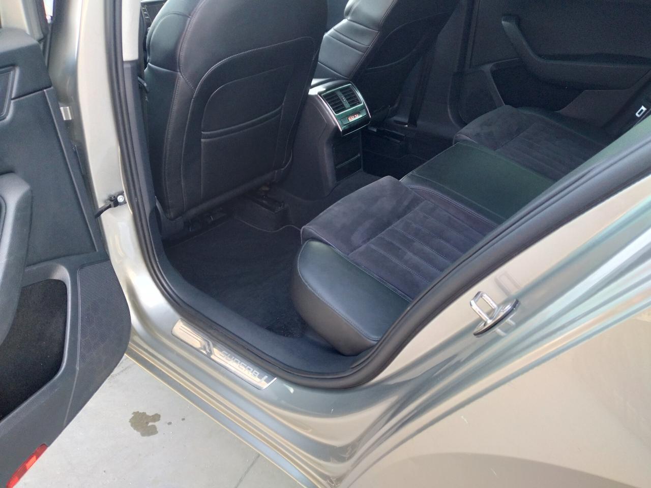 Skoda Superb 2.0 TDI DSG Wagon Ambition