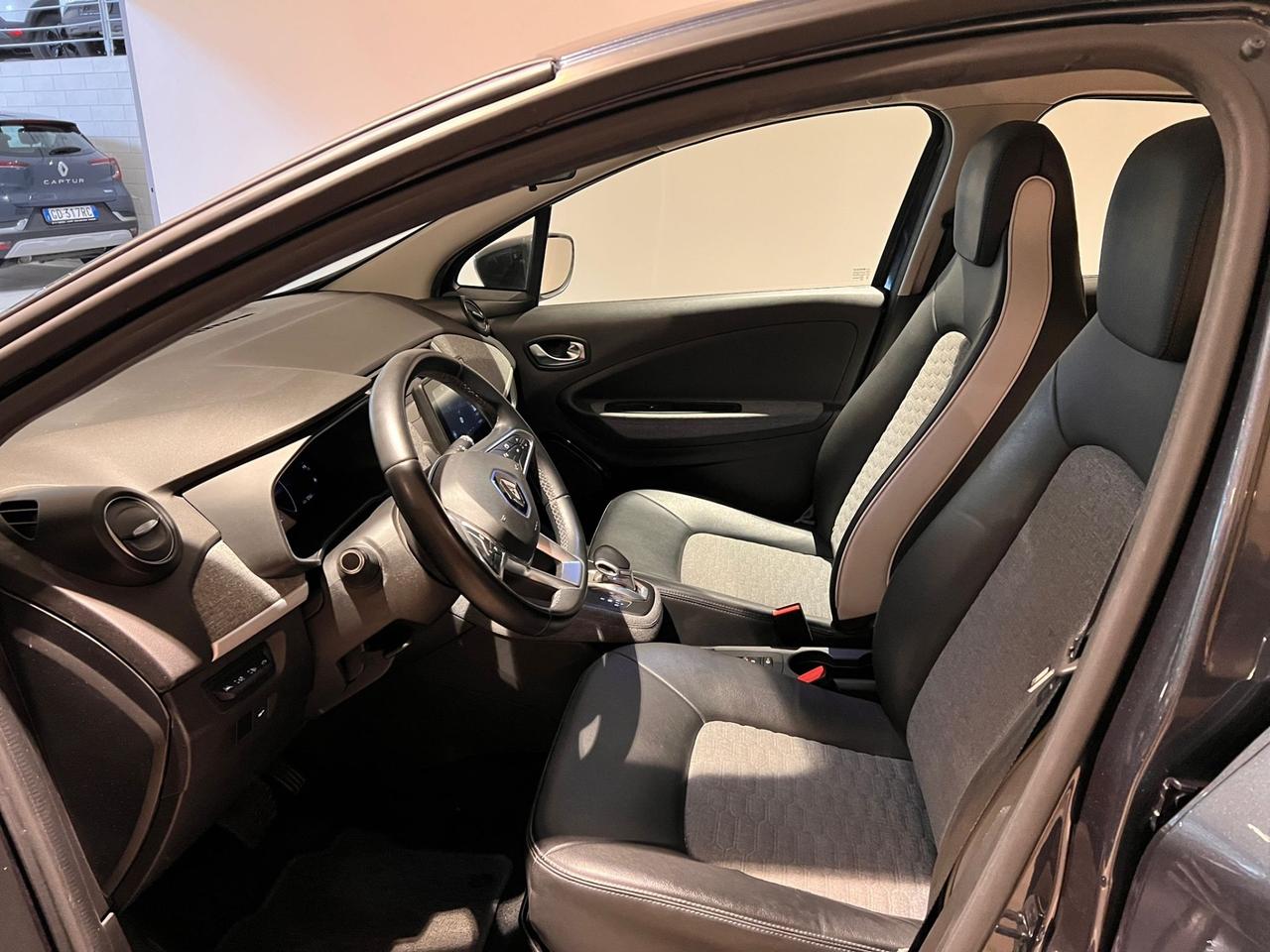 Renault ZOE Zen R135 1500€ di ricariche omaggio