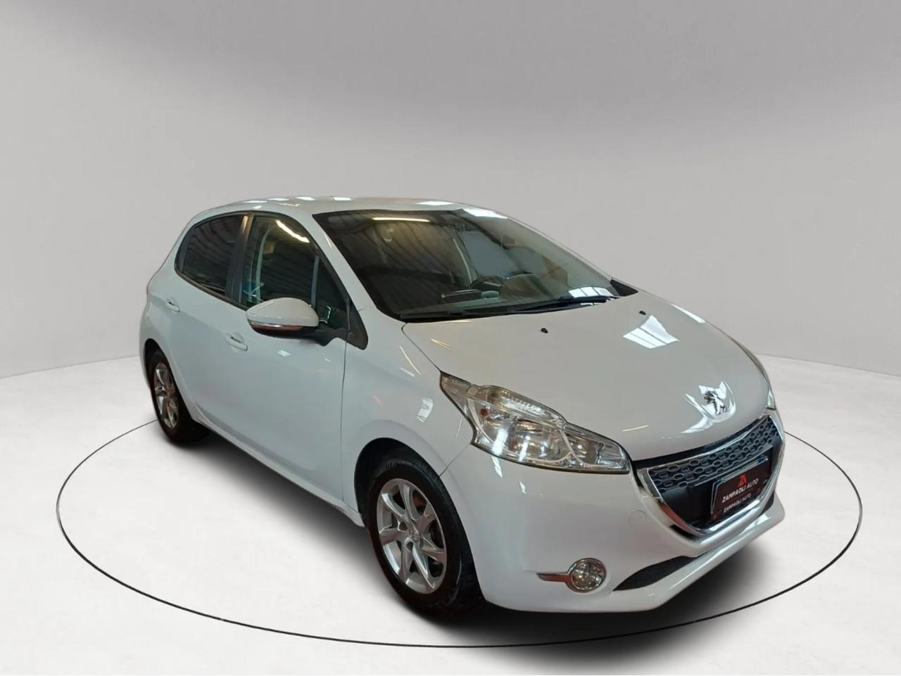 Peugeot 208 1.4 HDi 68 CV 5 porte Allure