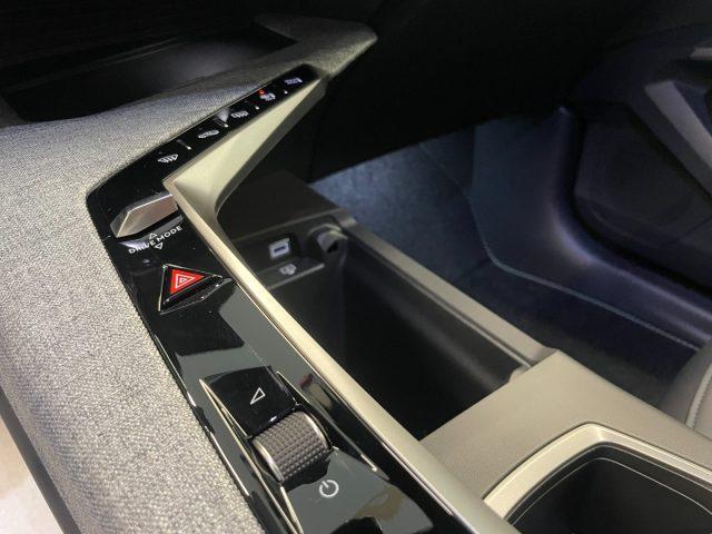 PEUGEOT 3008 1.2 Hybrid 145 e-DCS6 GT Pack Plus KM0 MY26