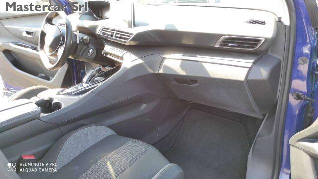 PEUGEOT 3008 3008 AUTOM 1.5 bluehdi Business s TG : GC806FJ