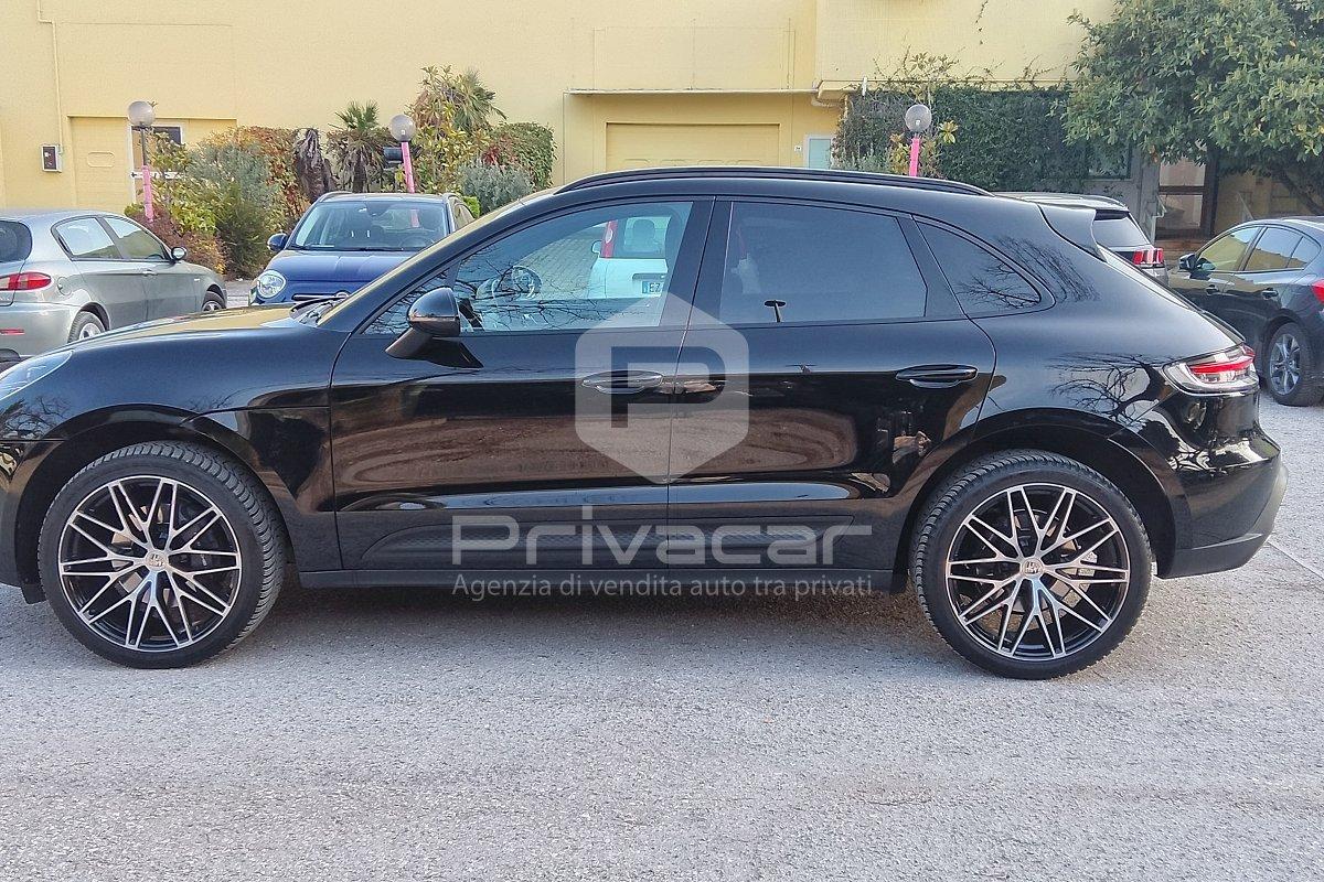 PORSCHE Macan 2.0
