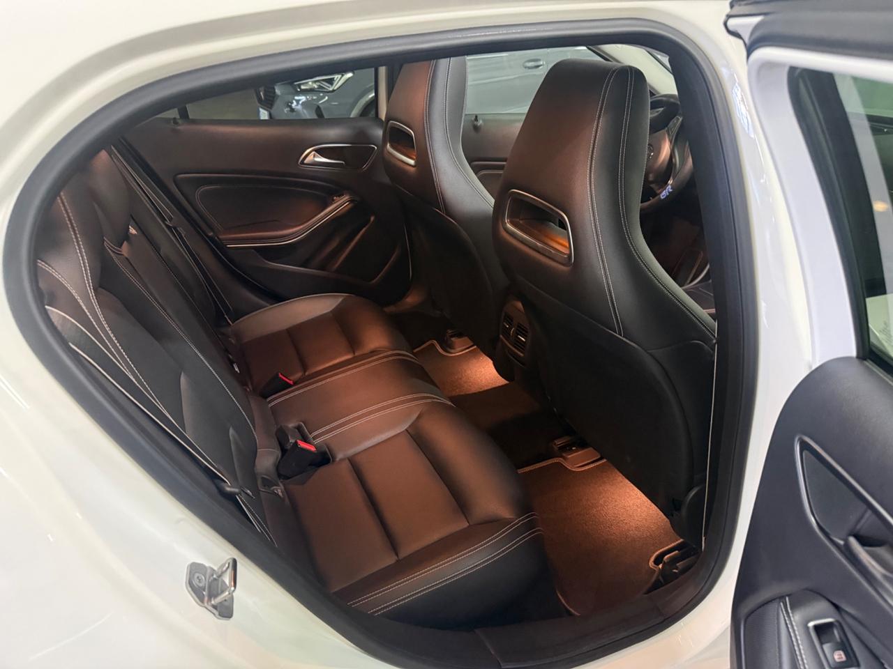 Mercedes-benz GLA 200 d Automatic Premium