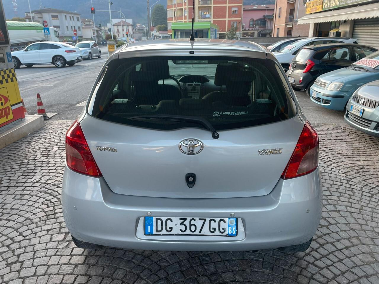 Toyota Yaris 1.0 5 porte