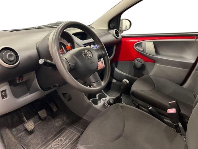 TOYOTA Aygo 1.0 12V VVT-i 5 porte Sol