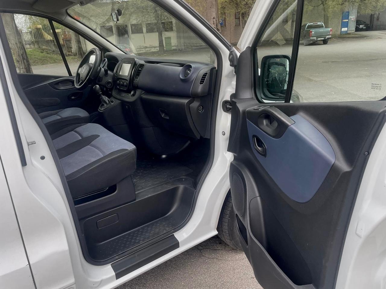 Opel Vivaro 1.6 Diesel 9 posti 2017