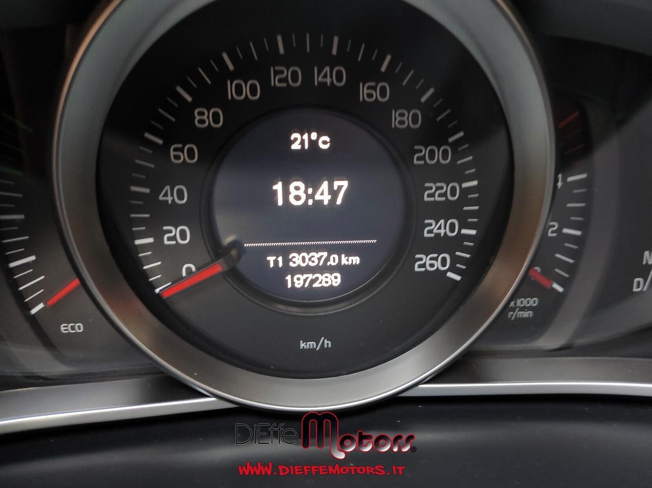 Volvo V40 D2 1.6 Powershift Kinetic