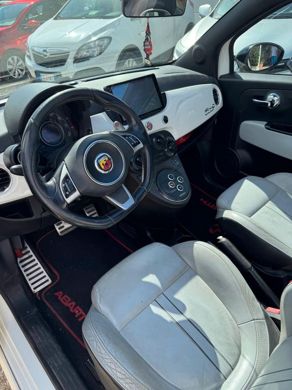 Abarth 500 C 1.4 Turbo T-Jet