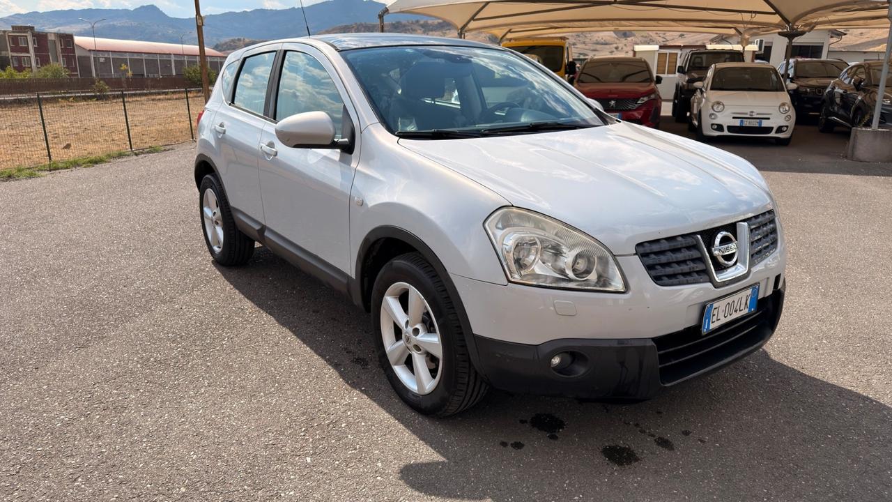 Nissan Qashqai 2.0 dCi DPF 4WD Tekna
