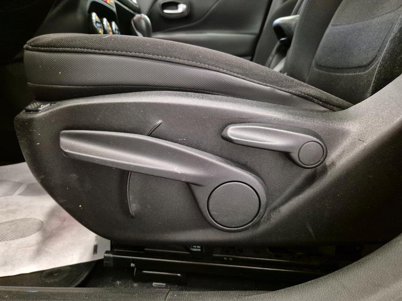 Jeep Renegade 1.4 m-air Limited 140cv auto - NEOPATENTATI - Cam - Cruise/Lim - Tetto