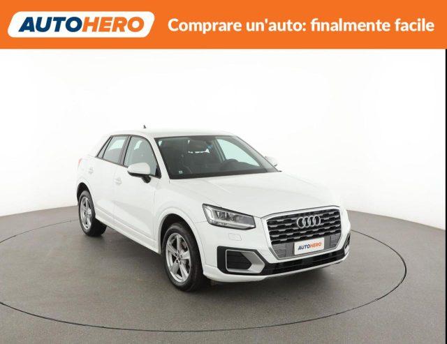 AUDI Q2 30 TDI S tronic Identity Black