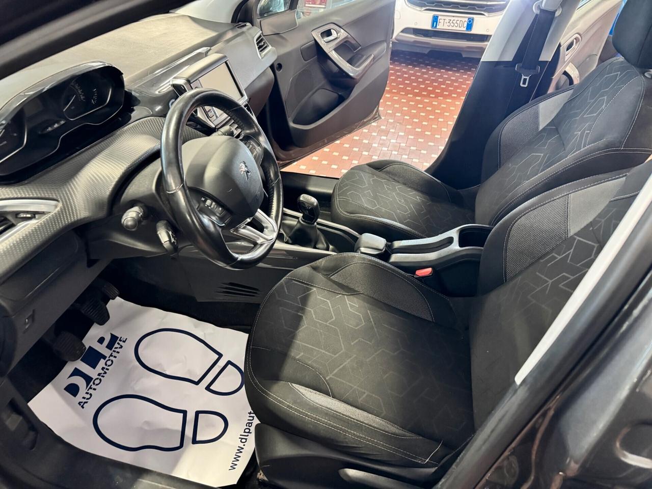 Peugeot 2008 BlueHDi 75 Active - IDEALE PER NEOPATENTATI