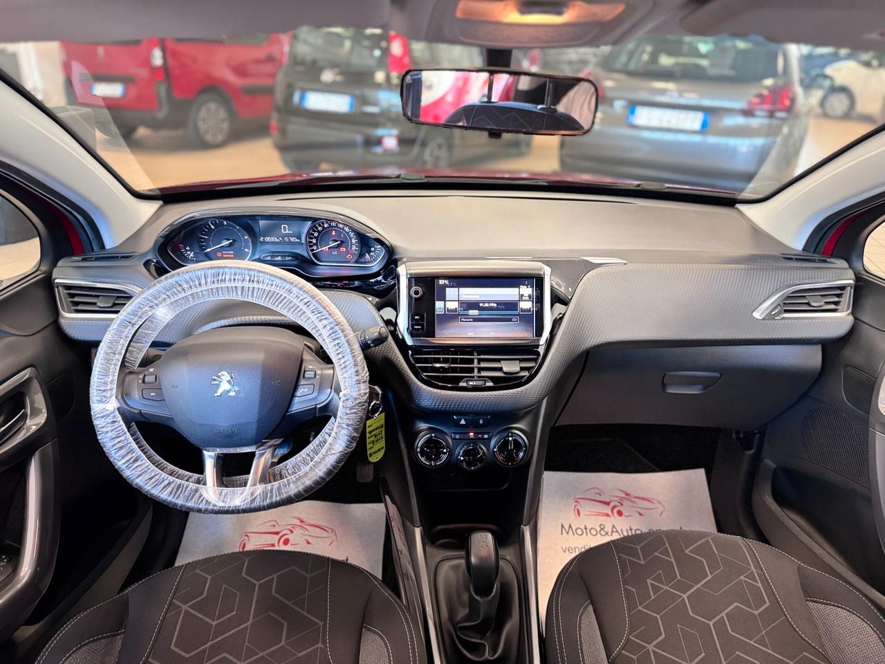 Peugeot 2008 BlueHDi 100 Allure