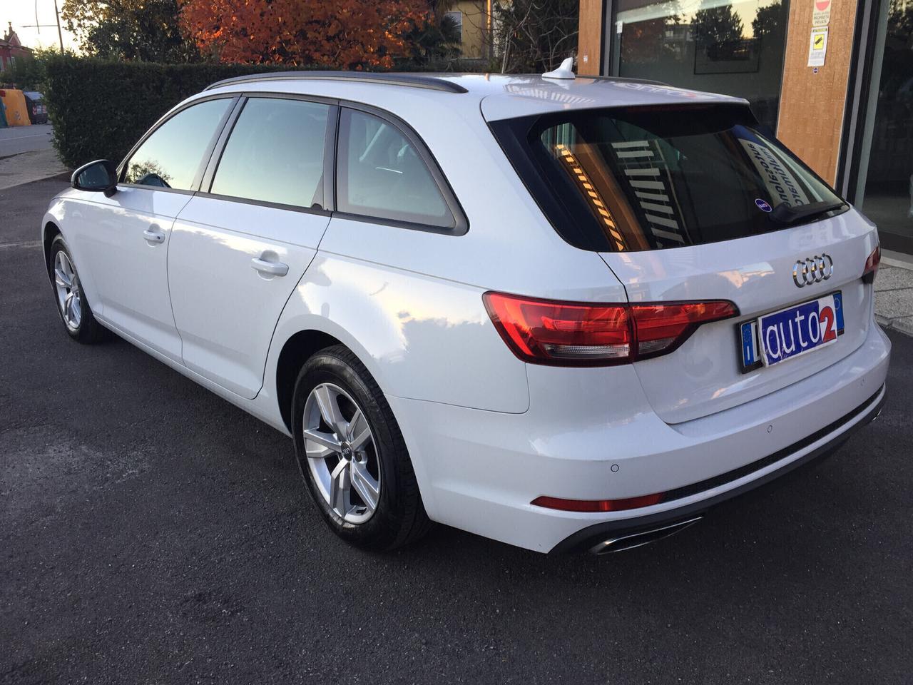 Audi A4 35 avant 2.0 TDI 150 CV S tronic Business X NEOPATENTATI