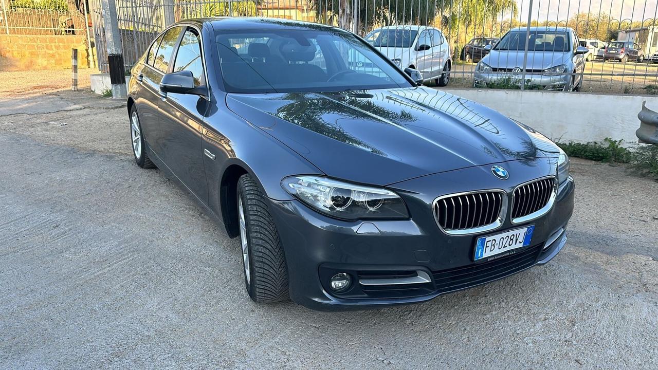 Bmw 520d Business aut. 190 Cv - 2015