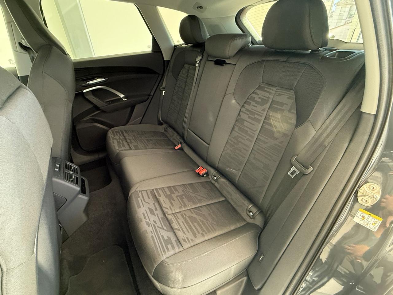 AUDI Q5 III 2025 audi-q5-iii-2025-1968-204cv-q5-2-0-tdi-mhev-s-line-edition-quattro-204cv-s-tronic-c