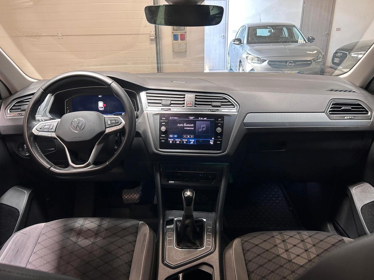 Volkswagen Tiguan 2.0 TDI 150 CV SCR DSG R-Line