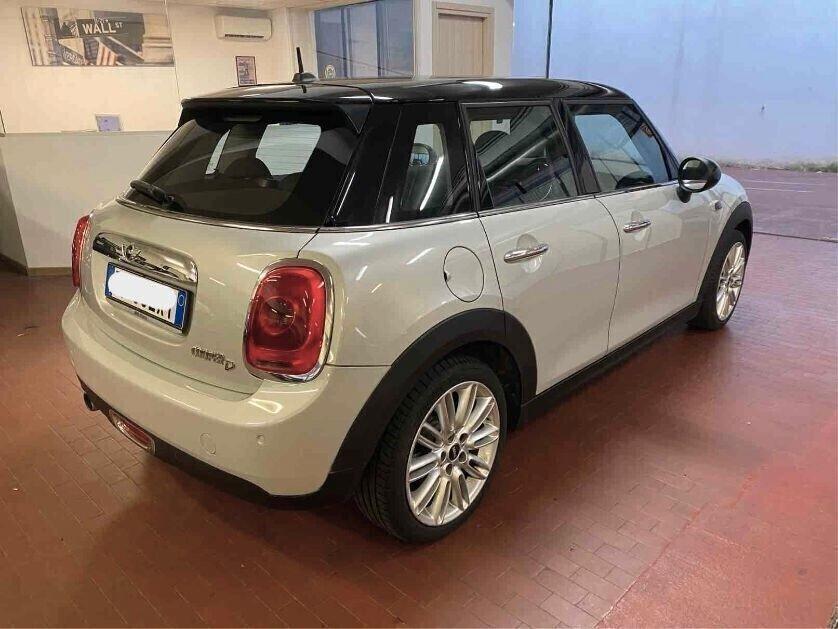 Mini 1.5 Cooper D 5 porte Cambio Automatico