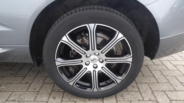VOLVO XC60 B4 (d) AWD Geartronic Inscription