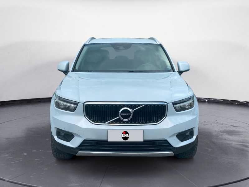 VOLVO XC40 2.0 d3 Momentum Core AuTo