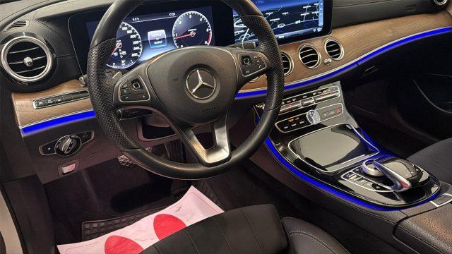 MERCEDES-BENZ E 220 d S.W. 4Matic Auto Premium All-Terrain