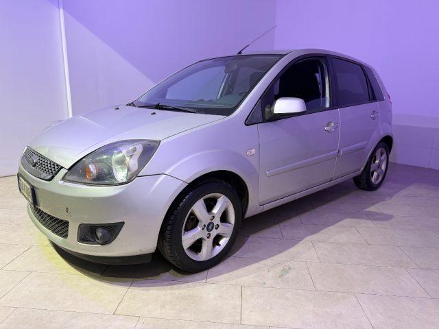 FORD Fiesta 1.2 16V 5p. Ghia