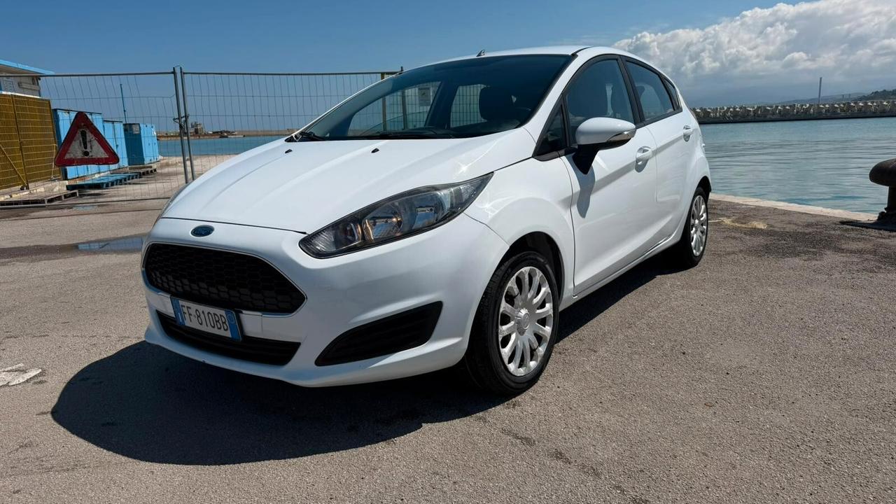 Ford Fiesta 1.2 Benzina 2016 - Neo Patentati - 140.000km -