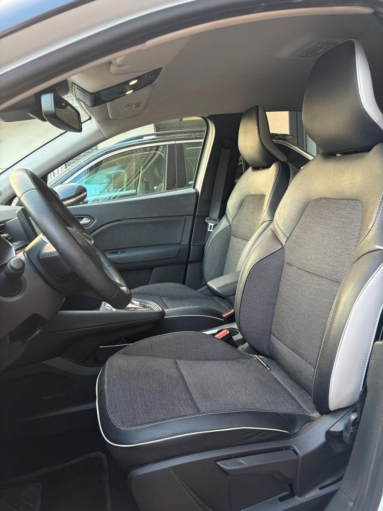 Renault Captur 1.6 E-Tech phev Intens 160 cv auto my