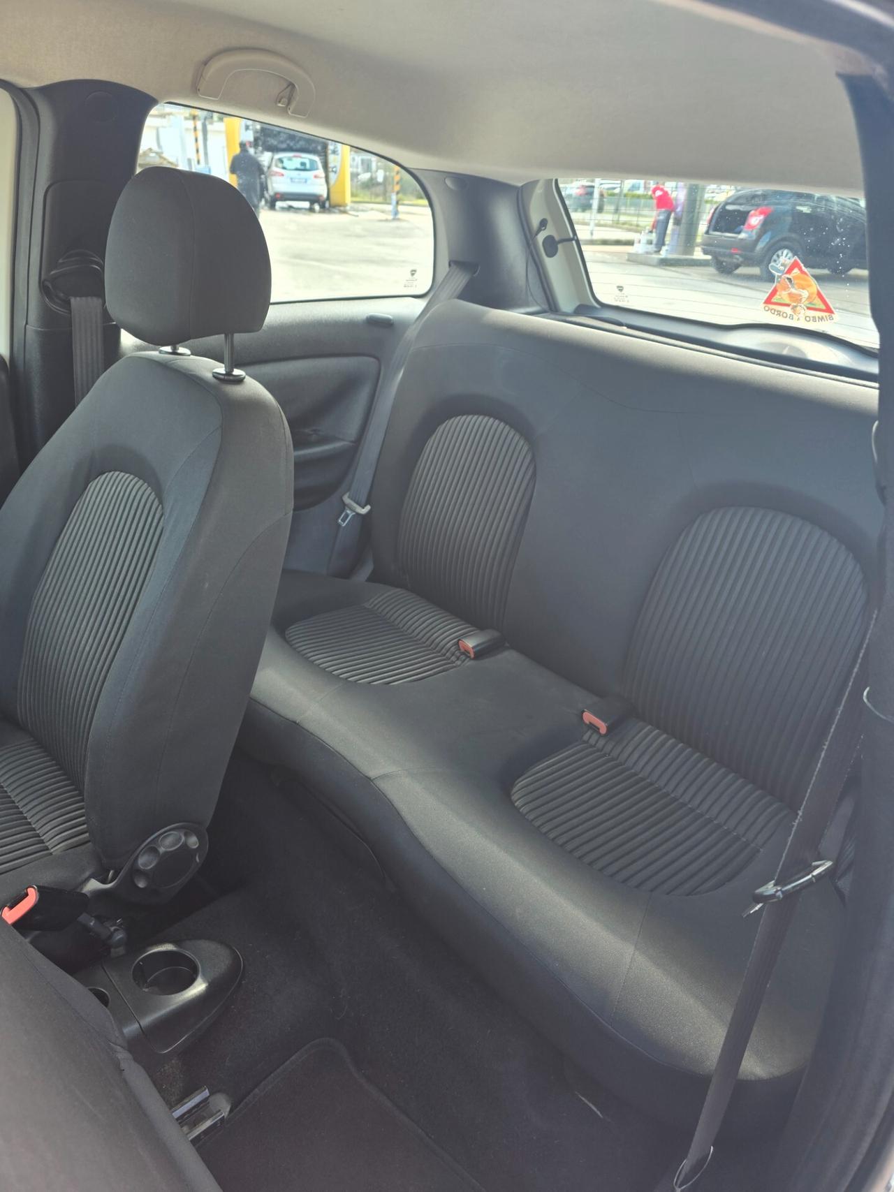 Lancia Ypsilon neo patentati 81000 km