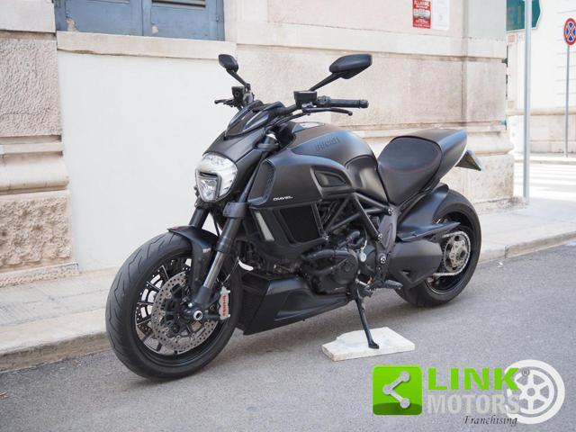 DUCATI Diavel Black Stealth 155cv