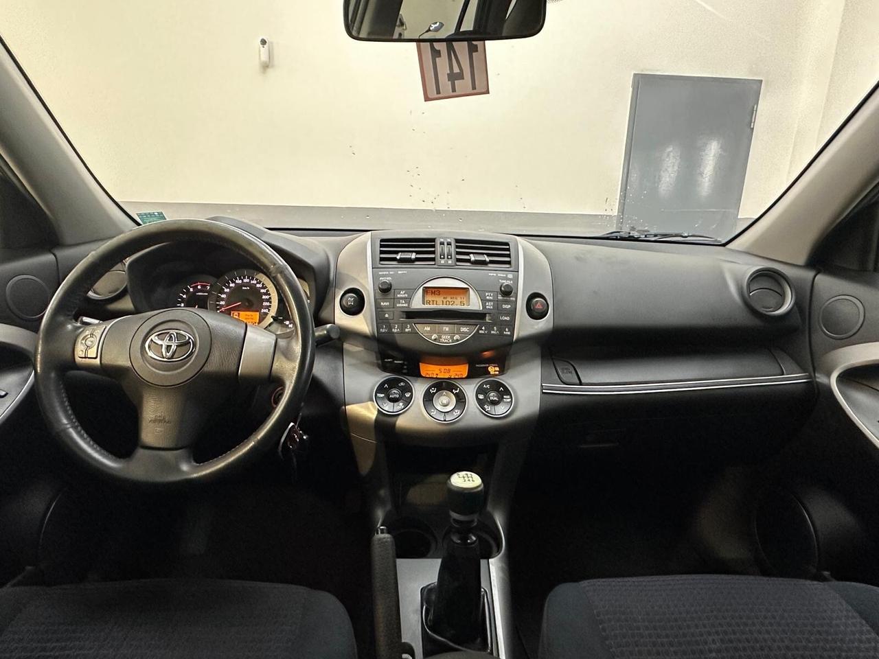 Toyota RAV 4 RAV4 2.2 D-4D 136 CV Luxury