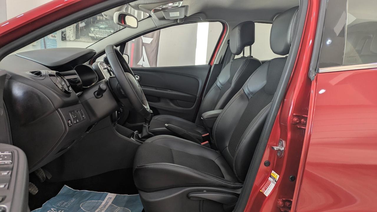 Renault Clio TCe 12V 90 CV GPL 5 porte Moschino Intens