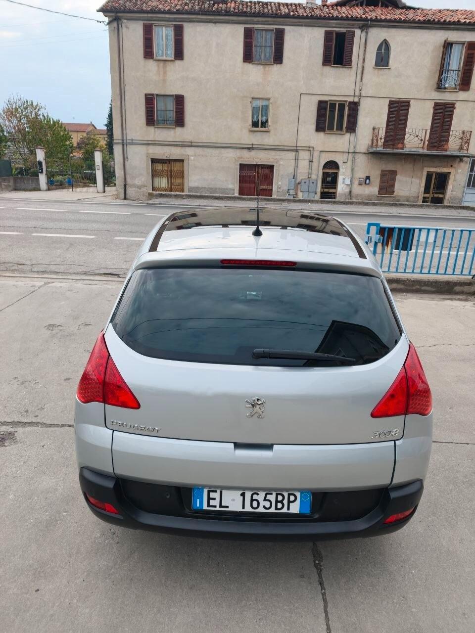 Peugeot 3008 1.6 HDi 112CV Premium