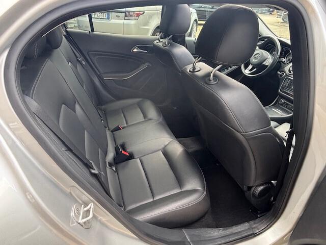 Mercedes-benz GLA 200d 136cv Aut. Enduro ''tetto panoramico''