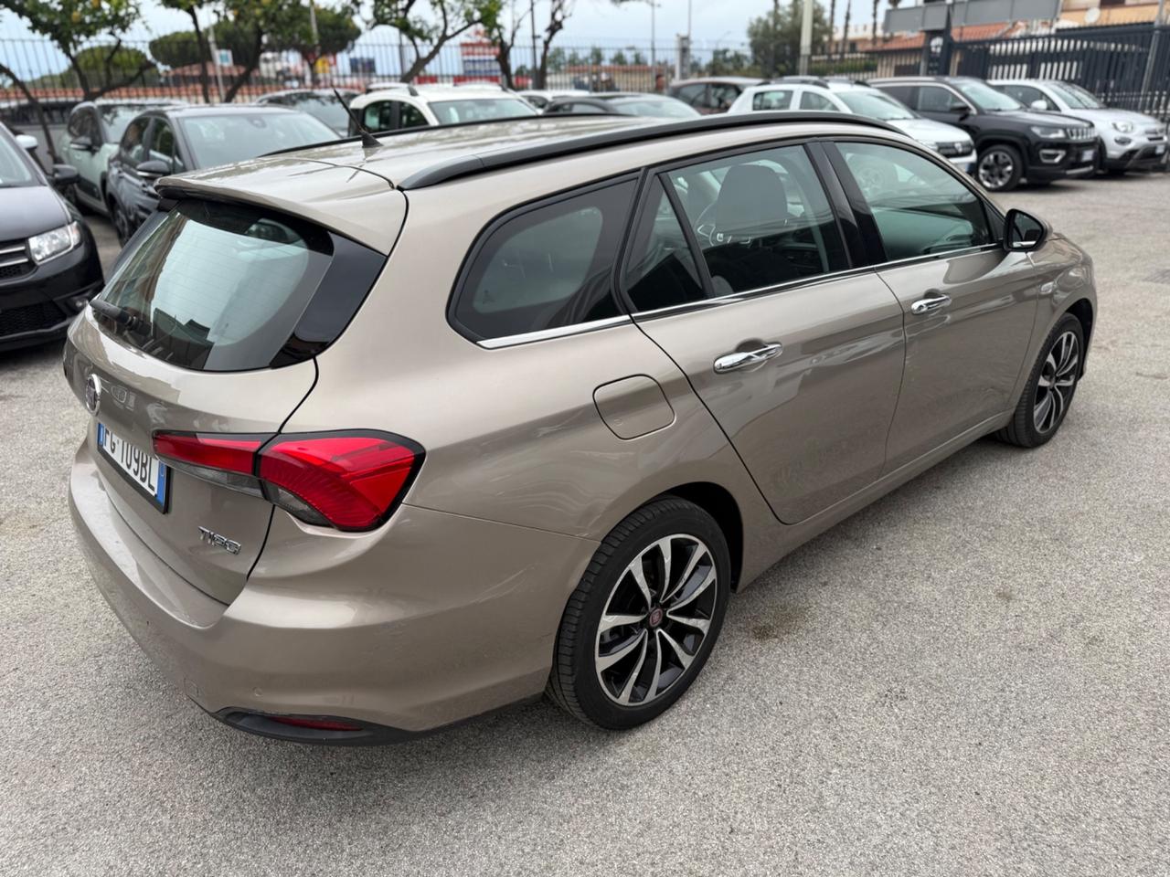 Fiat Tipo 1.6 Mjt S&S DCT SW Lounge 118.000 km