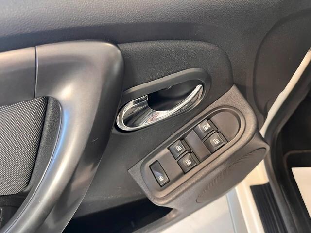 Dacia Duster 1.6 115 CV 4x2 GPL Lauréate FAMILY 84 KW