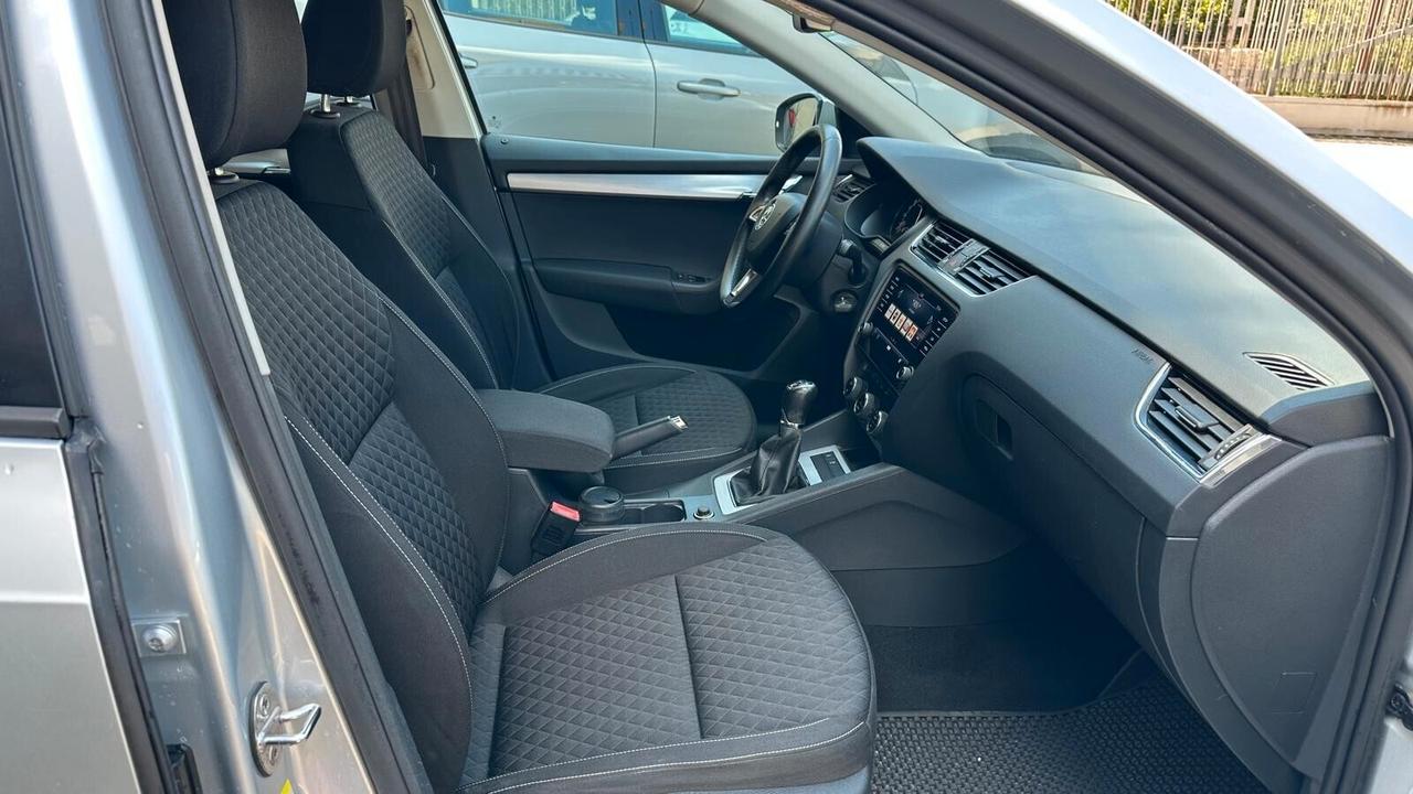 Skoda Octavia 1.6 TDI CR 115 CV Wagon BUSINESS