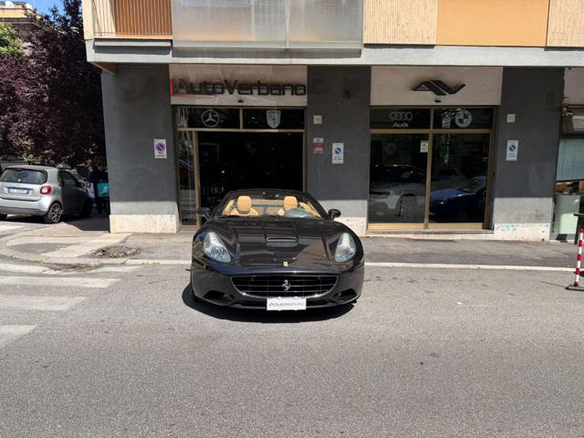 FERRARI California DCT F1-Daytona-Ufficiale-Camera-Ceramik-Nuovissima