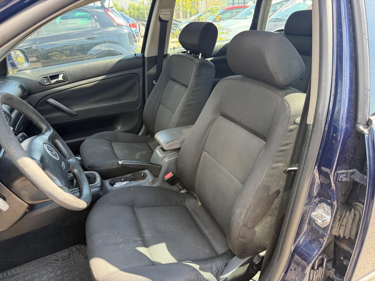 Volkswagen Passat 1.9 TDI/130 CV cat Var. T.line