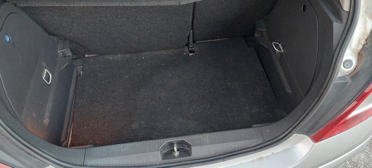 Opel Corsa 1.2 5 porte Cosmo