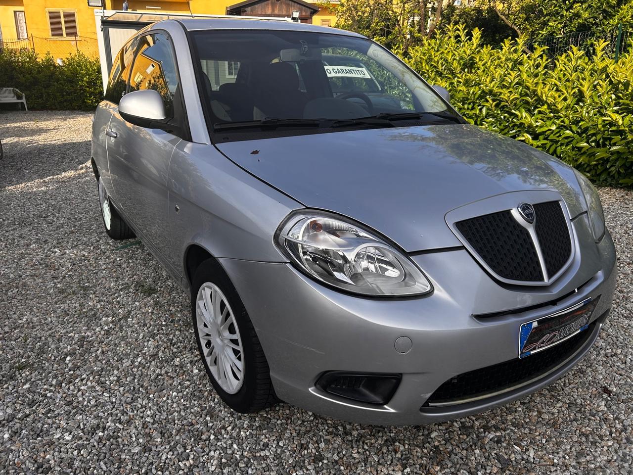Lancia Ypsilon 1.2 Oro